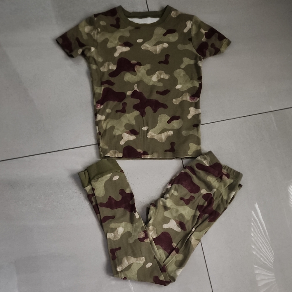 Carter's Olive and Gray Camouflage Set